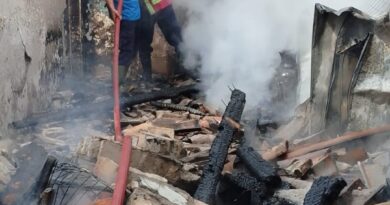 KEBAKARAN HEBAT MELANDA RUMAH WARGA DI TANJUNG JAYA PALAS